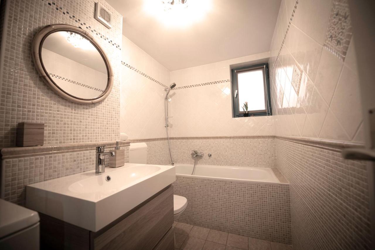 Modra Luna- Apartment With Terrace Izola Zewnętrze zdjęcie