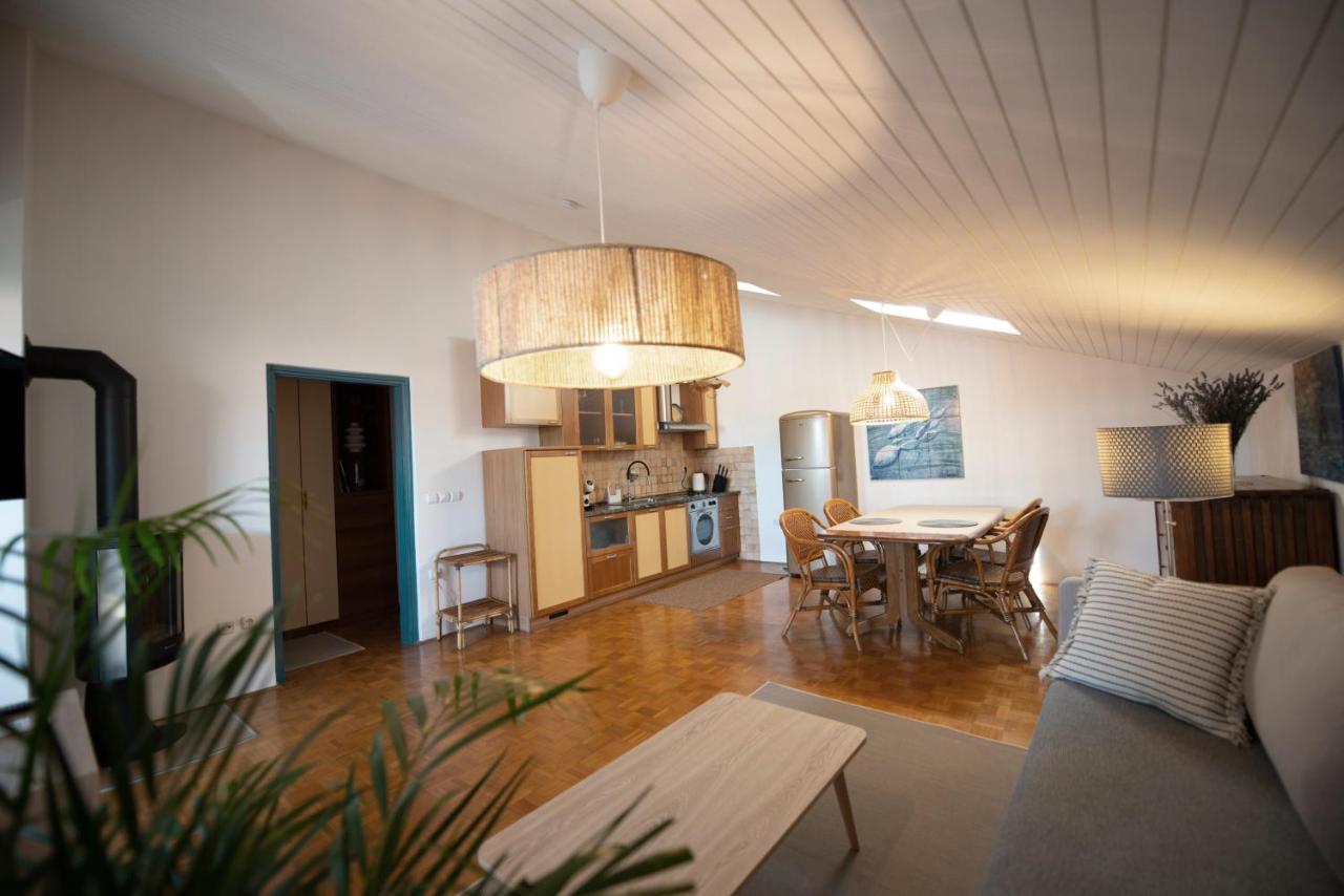 Modra Luna- Apartment With Terrace Izola Zewnętrze zdjęcie